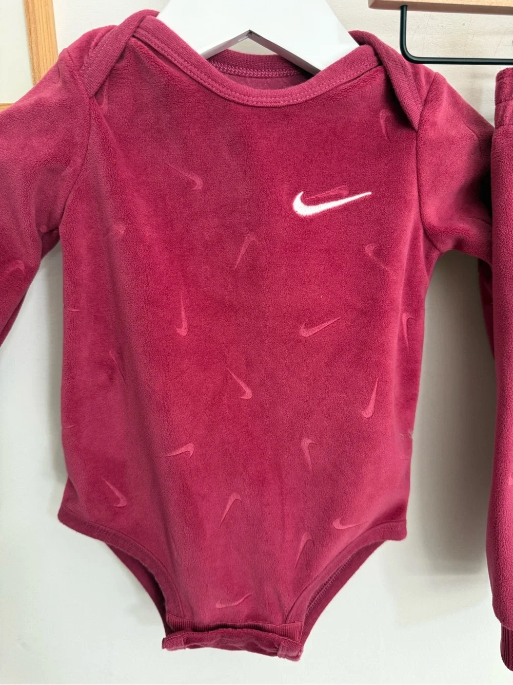 Nike - 6m velour matching set